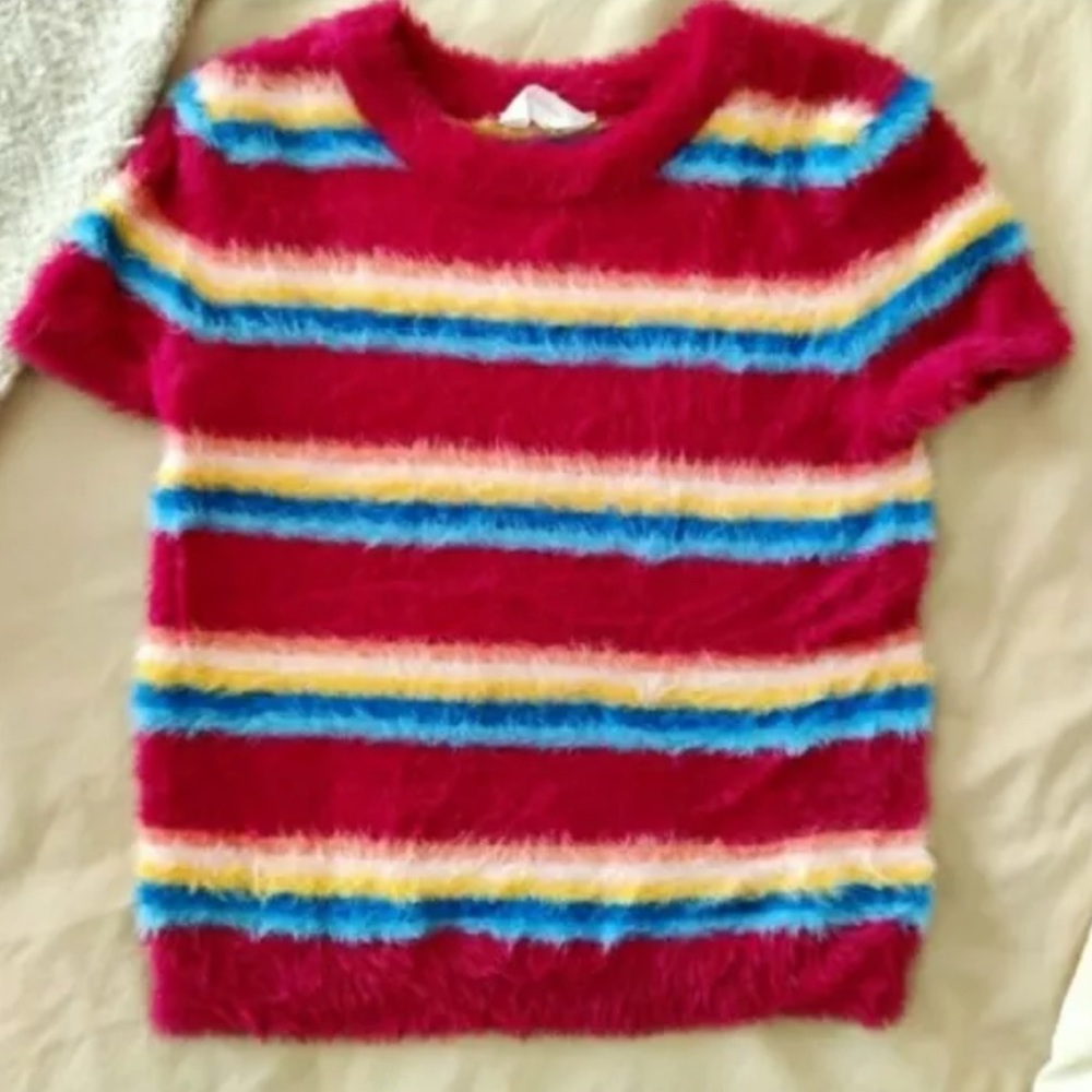 No Boundaries Women's Top Size Med Red Striped Short Sleeve Fuzzy Mohair